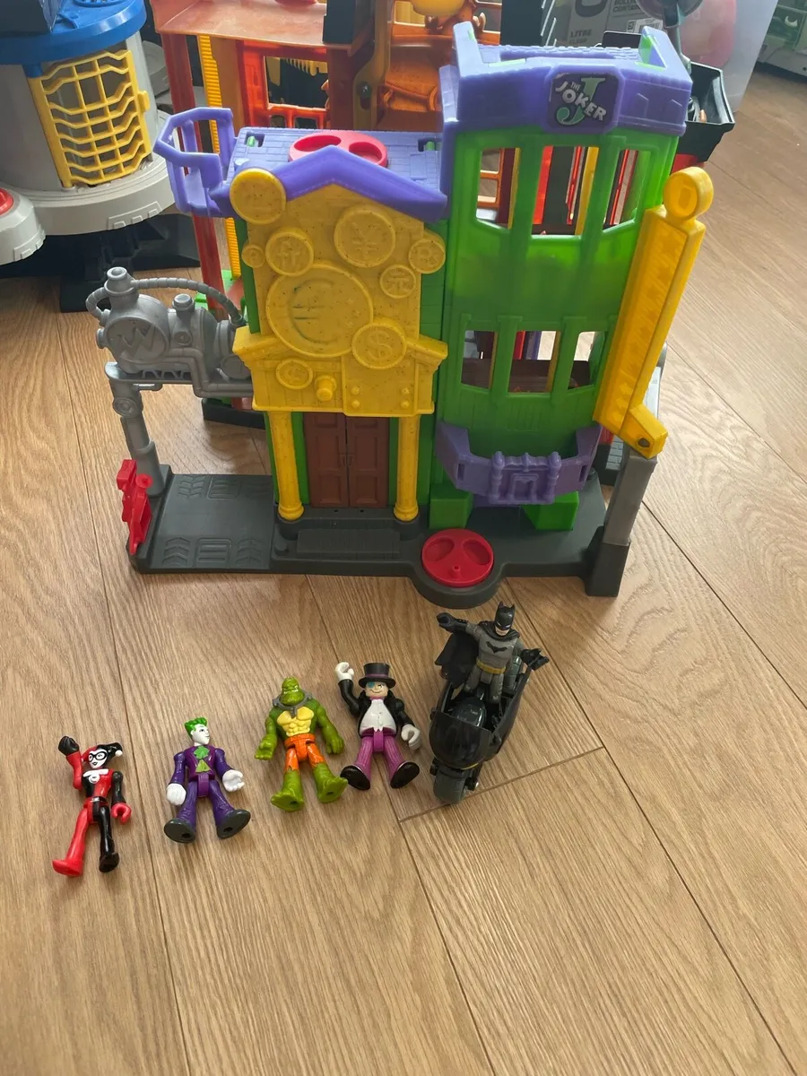 Fisher Prove Imaginext DC super friends Batman Toy - Image 2