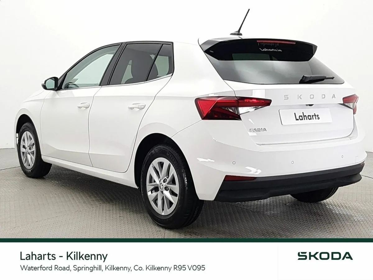 Skoda Fabia SELECTION 1.0TSI 95HP FREE SERVICE PLA - Image 4