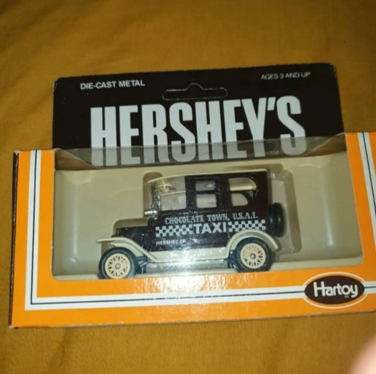 3 VINTAGE DIE.CAST MODELS  HERSHEYS - Image 1