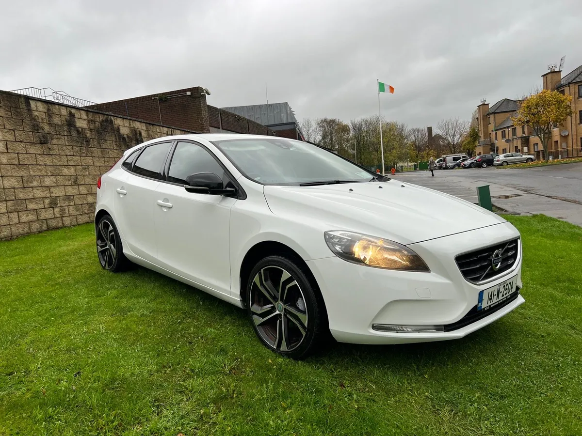 Volvo v40 D2 full Nct 1.6 diesel - Image 2