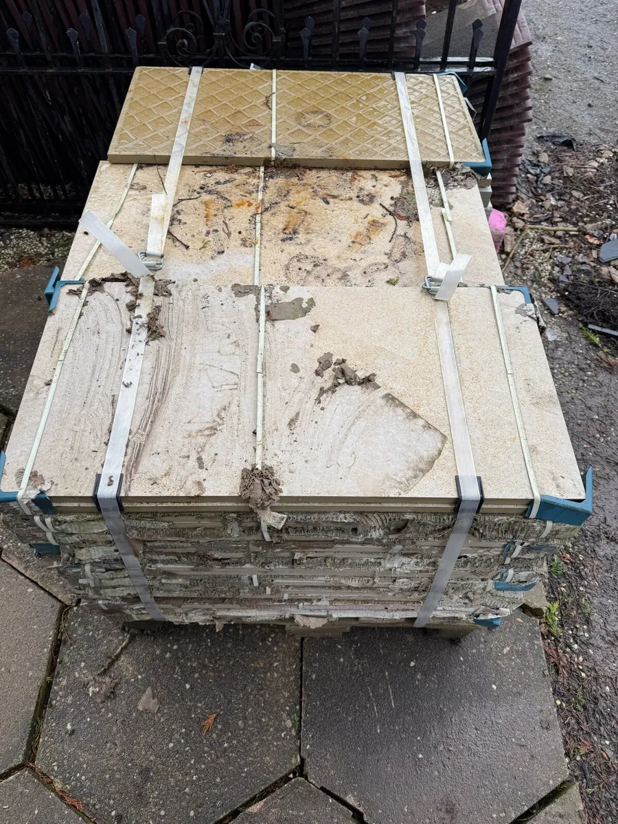 Bargain 20 meters Porcelain tiles. - Image 2