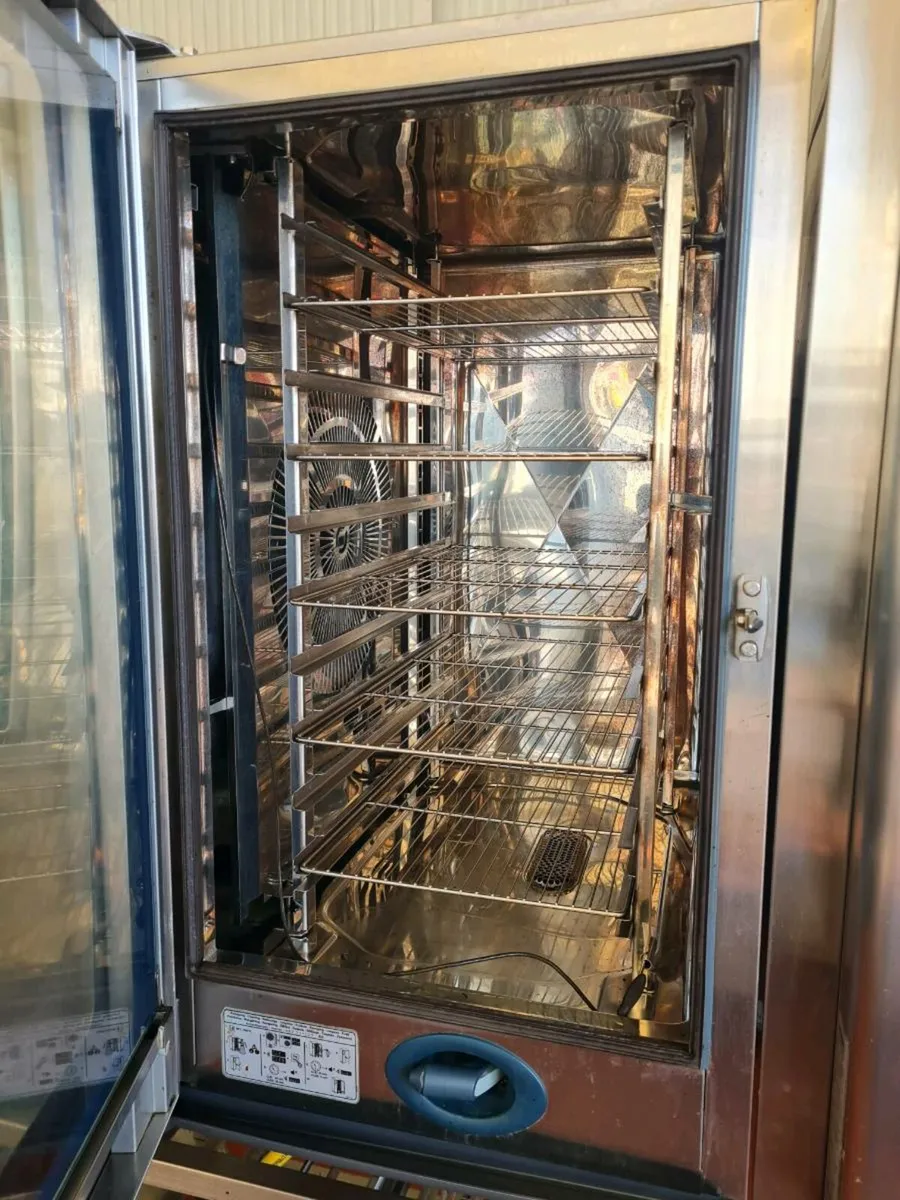 Rational CMP Gas Combi Ovens - Image 2