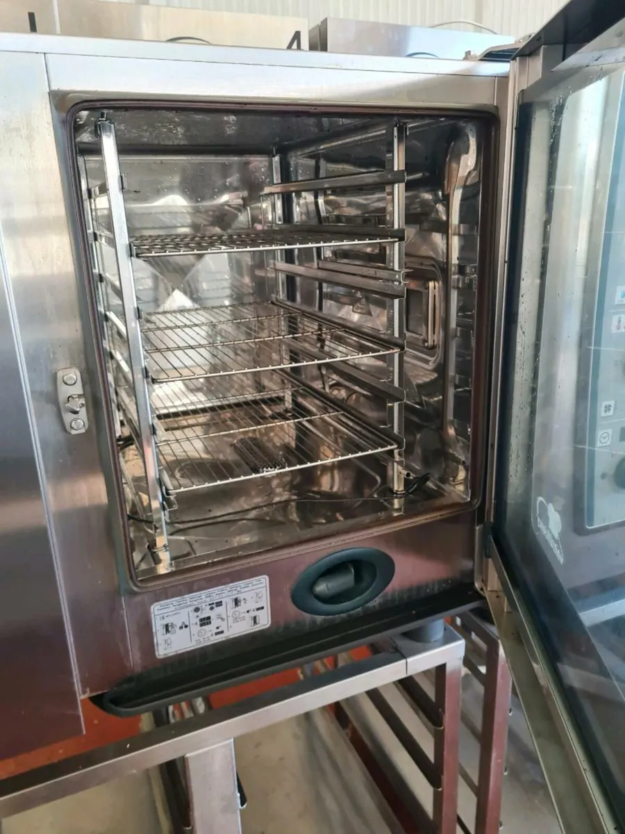 Rational CMP Gas Combi Ovens - Image 3