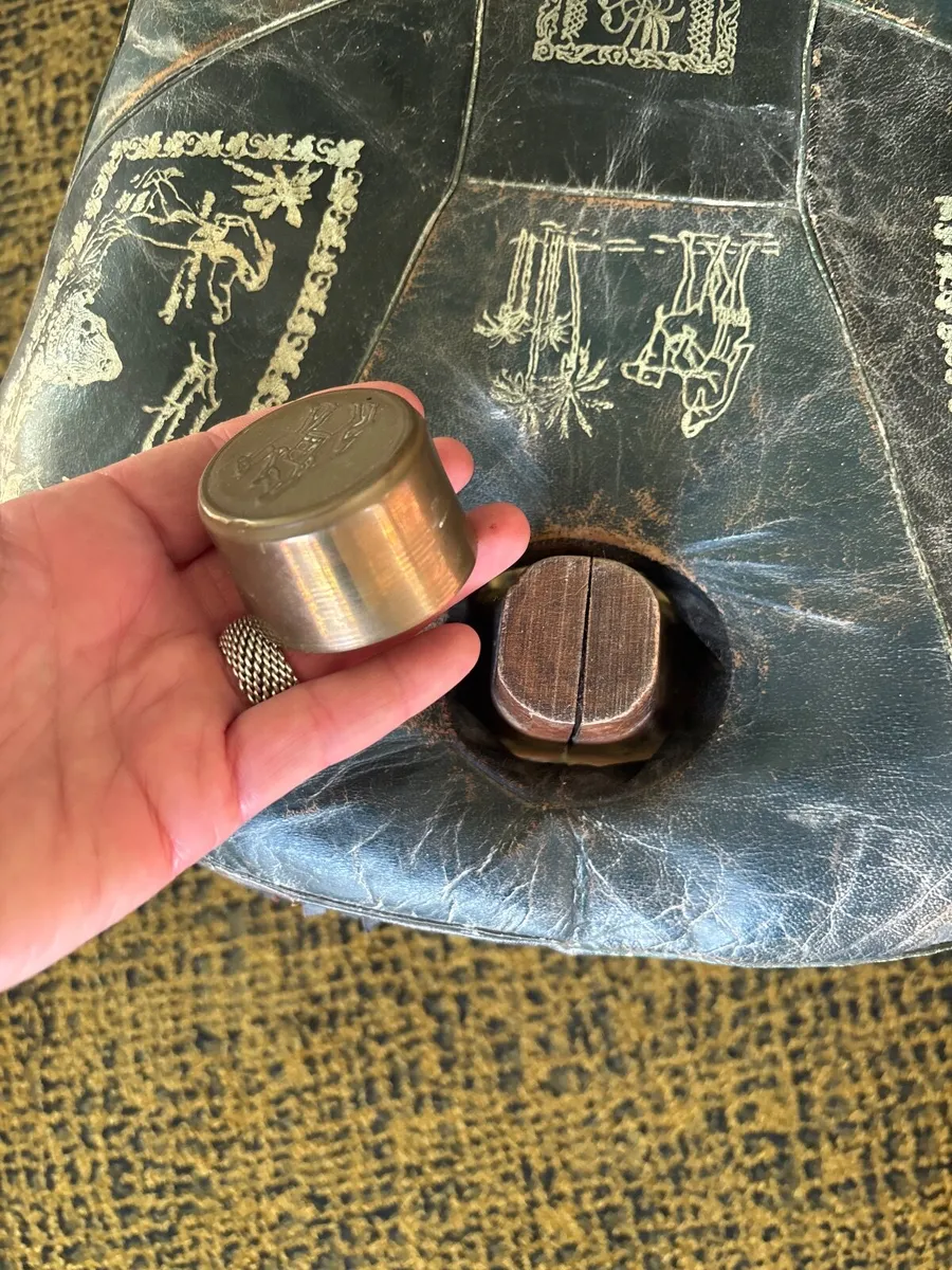 Leather 1950s camel saddle stool - Image 2