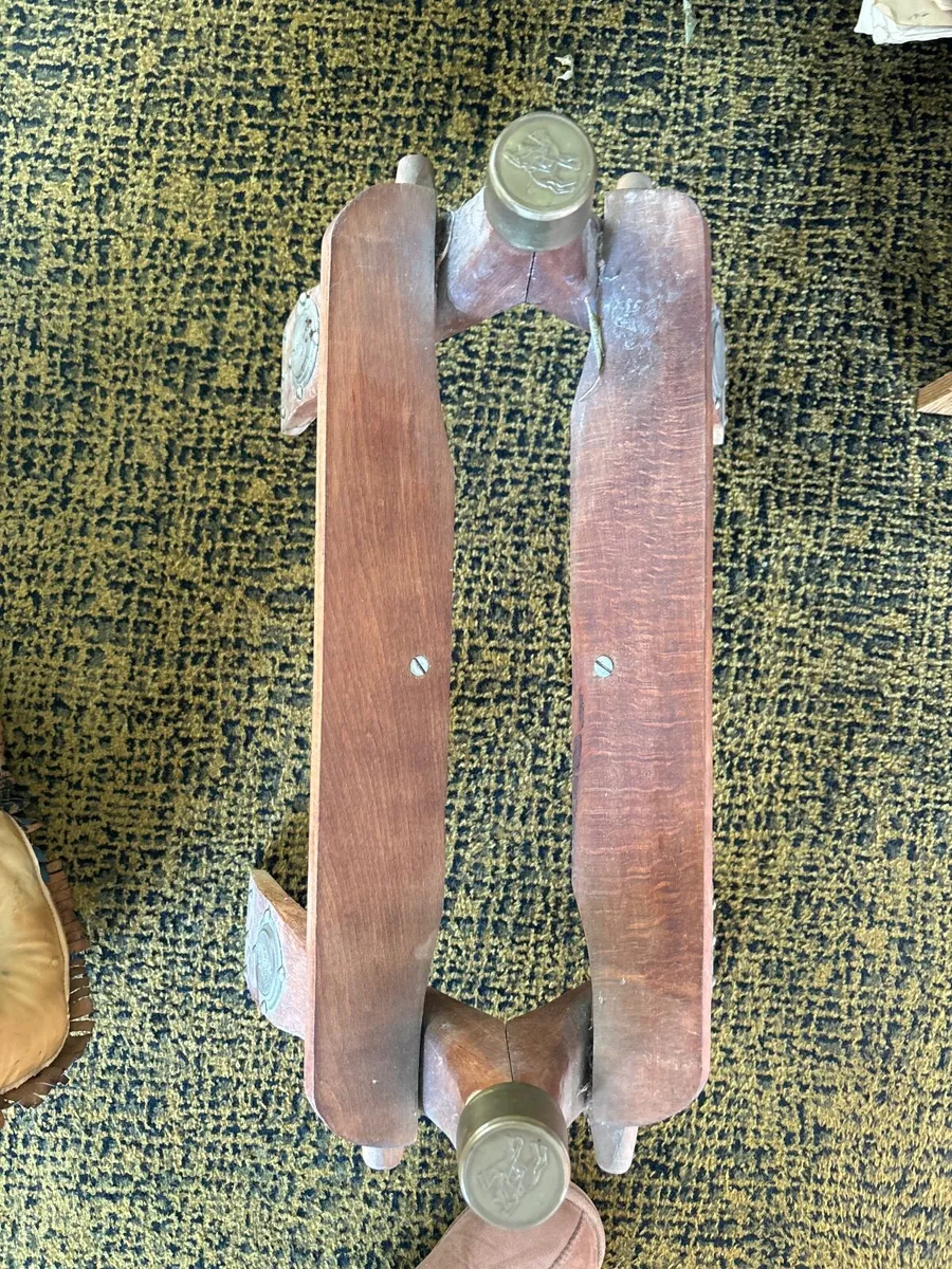 Leather 1950s camel saddle stool - Image 3