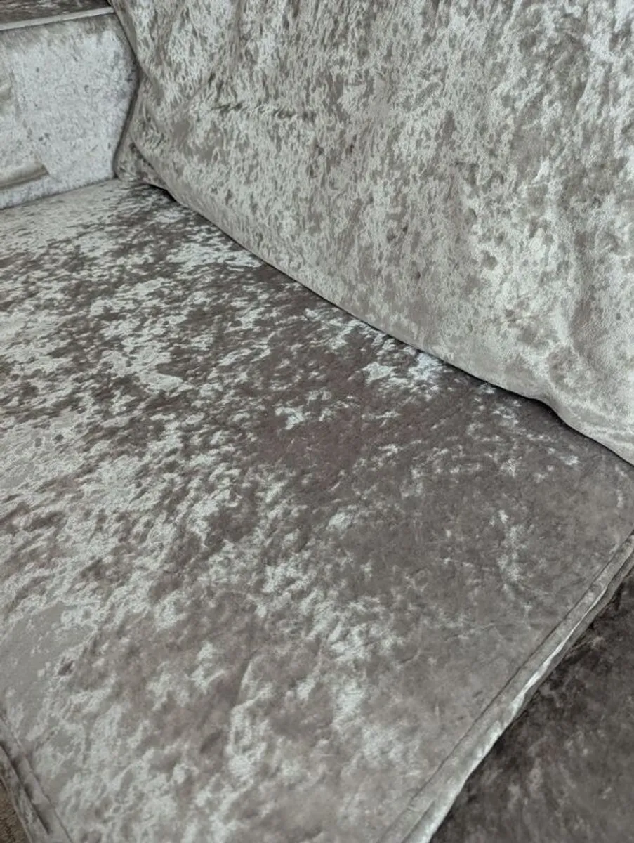 Designer made silk velvet silver gray couch - Image 3