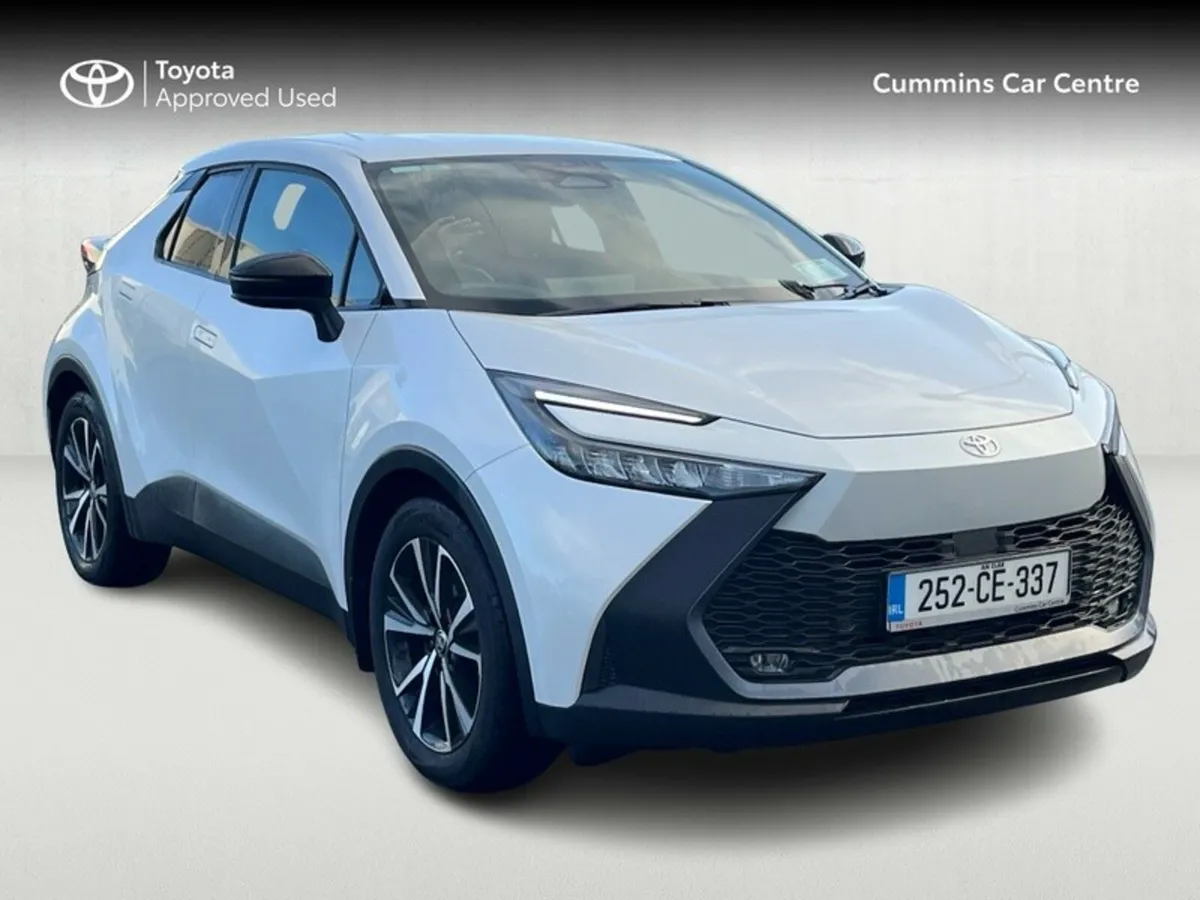 Toyota C-HR C-HR PHEV SPORT - Image 1