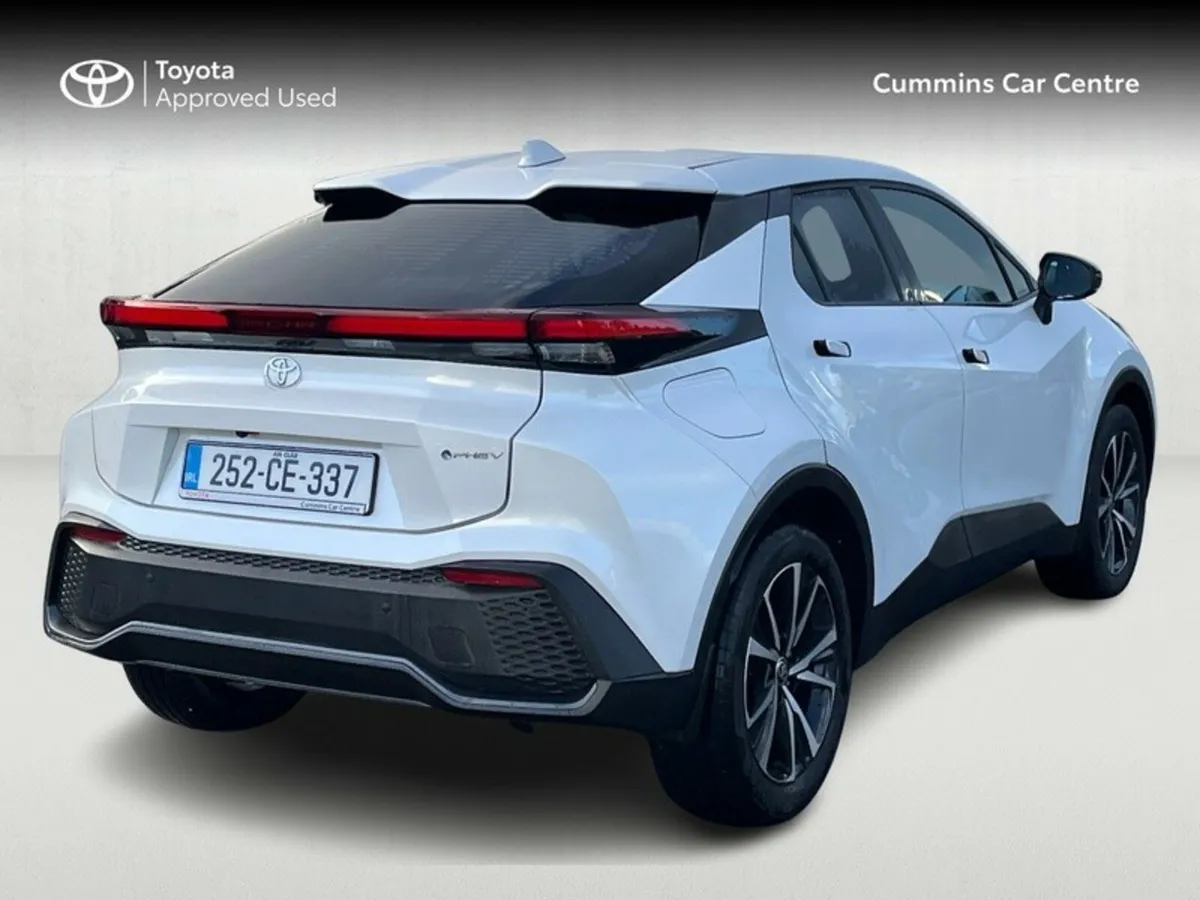 Toyota C-HR C-HR PHEV SPORT - Image 2