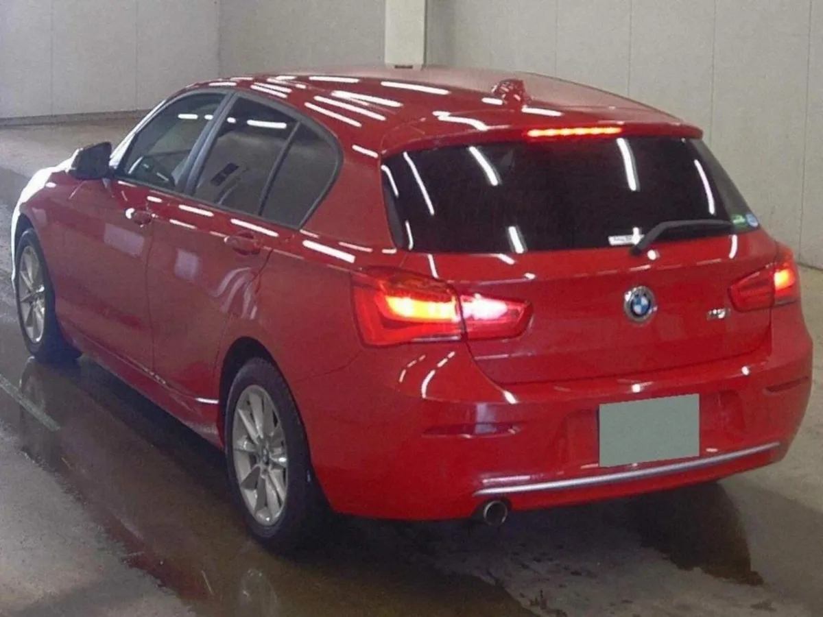 BMW 1-Series 118I STYLE - BLACK/WHITE HALF LEATHER - Image 2