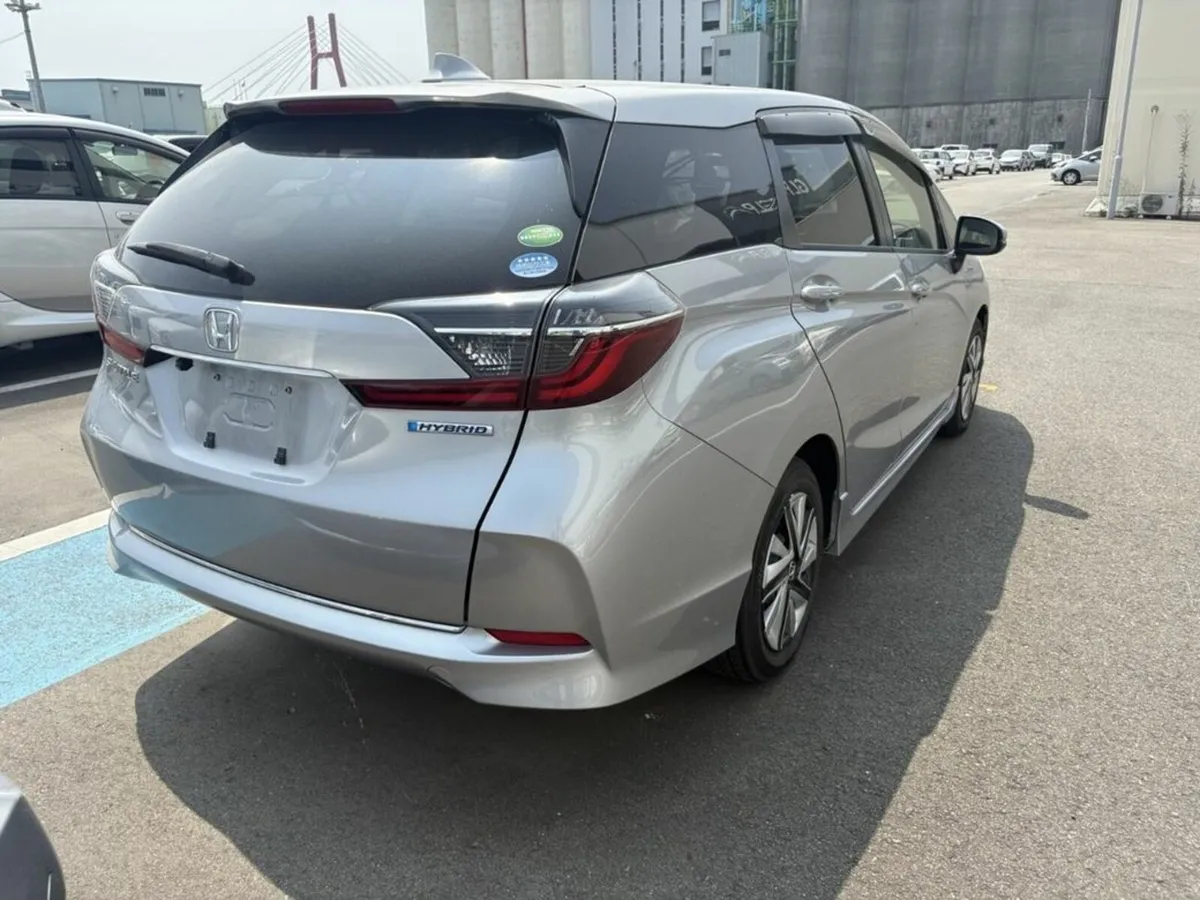 Honda Shuttle HYBIRD - CRUISE CONTROL - REVERSE CA - Image 2