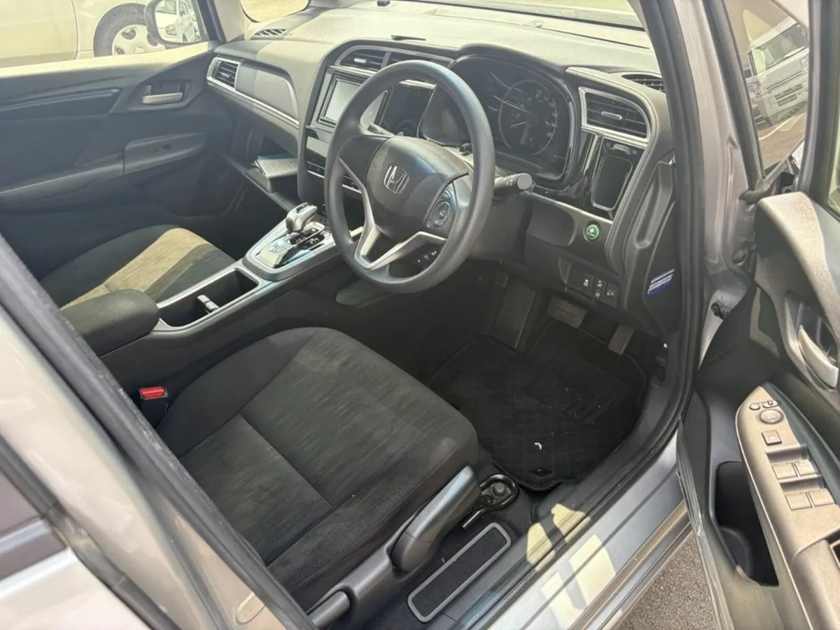 Honda Shuttle HYBIRD - CRUISE CONTROL - REVERSE CA - Image 3