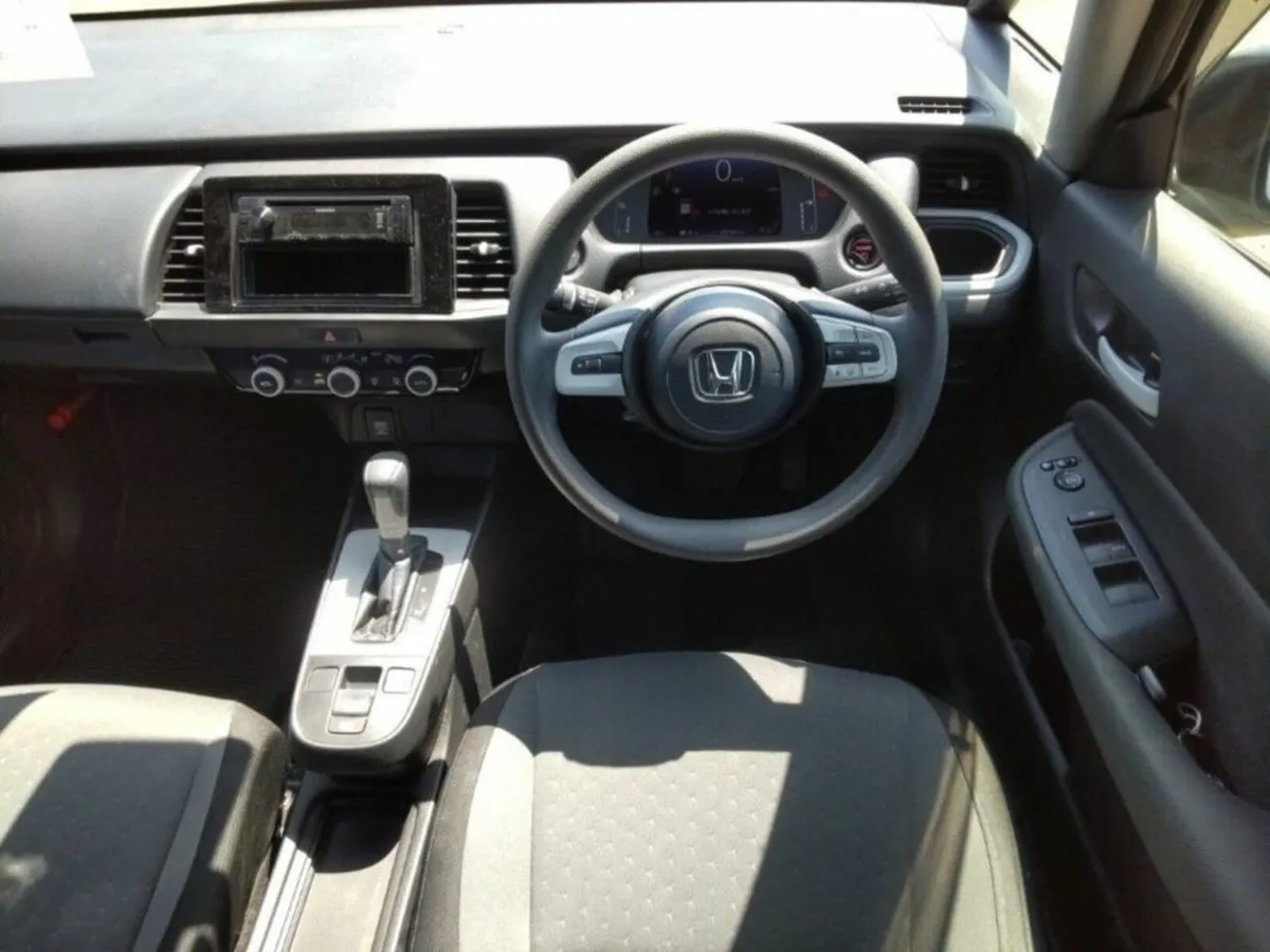 Honda Fit 1.5 EHEV - CRUISE CONTROL - Image 3
