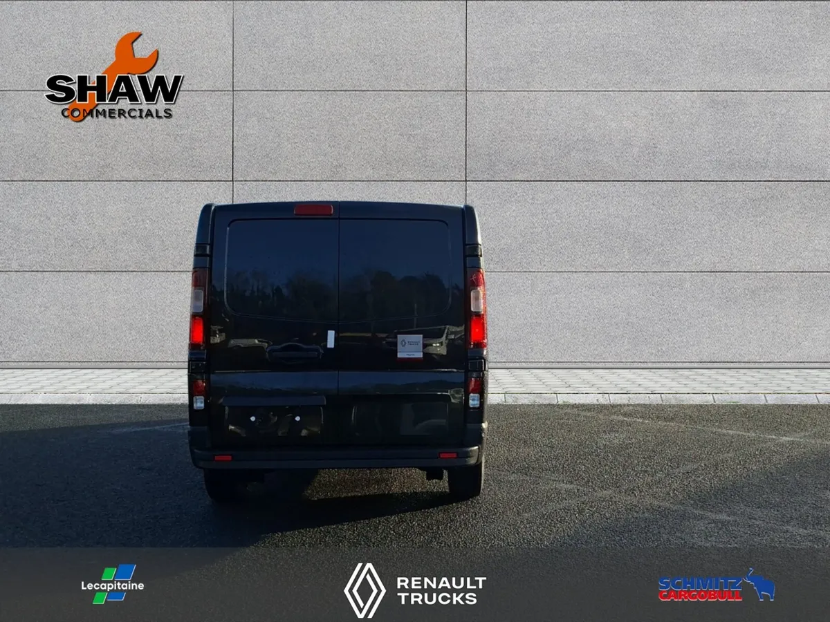 Renault Trafic Red Edition Black - Ready for 261 - Image 4