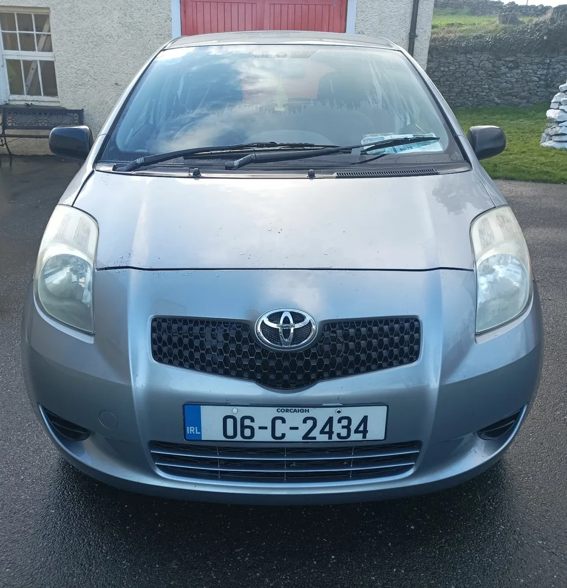 Toyota Yaris 2006 - Image 2