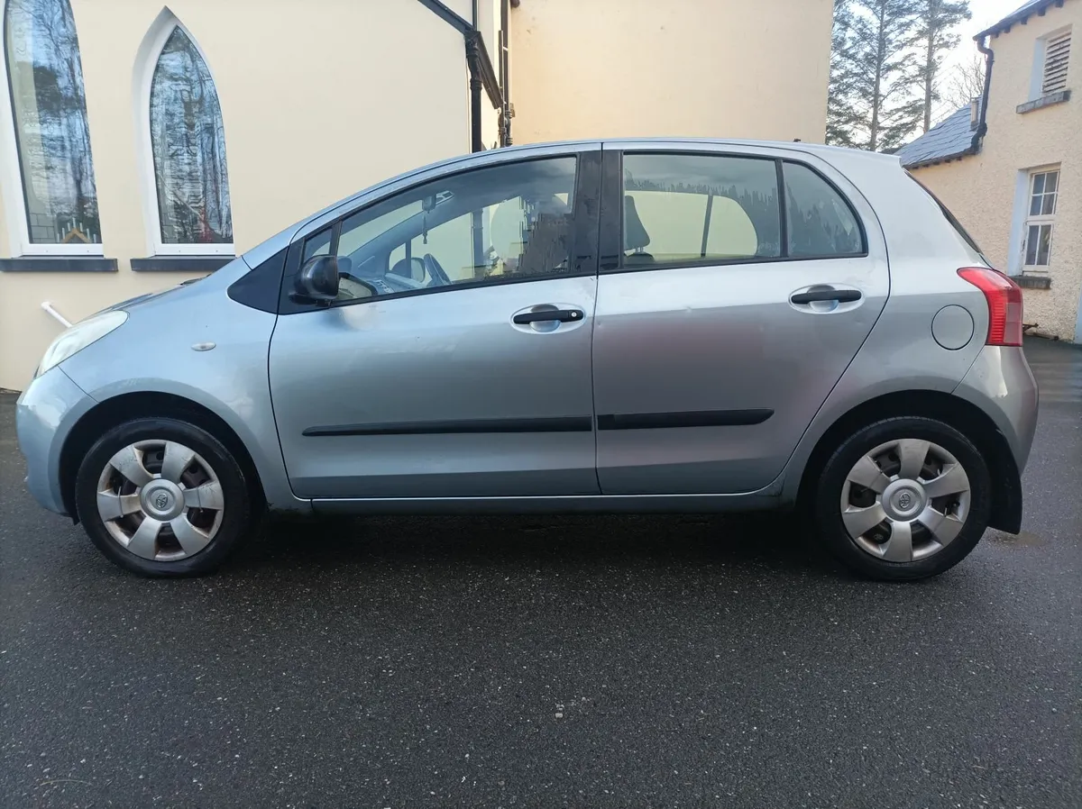 Toyota Yaris 2006 - Image 4
