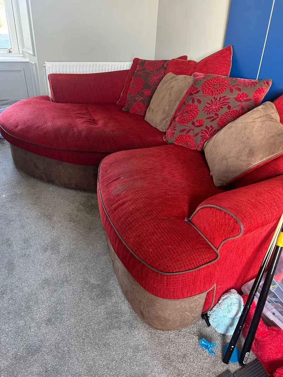 Couch /Sofa - Image 3