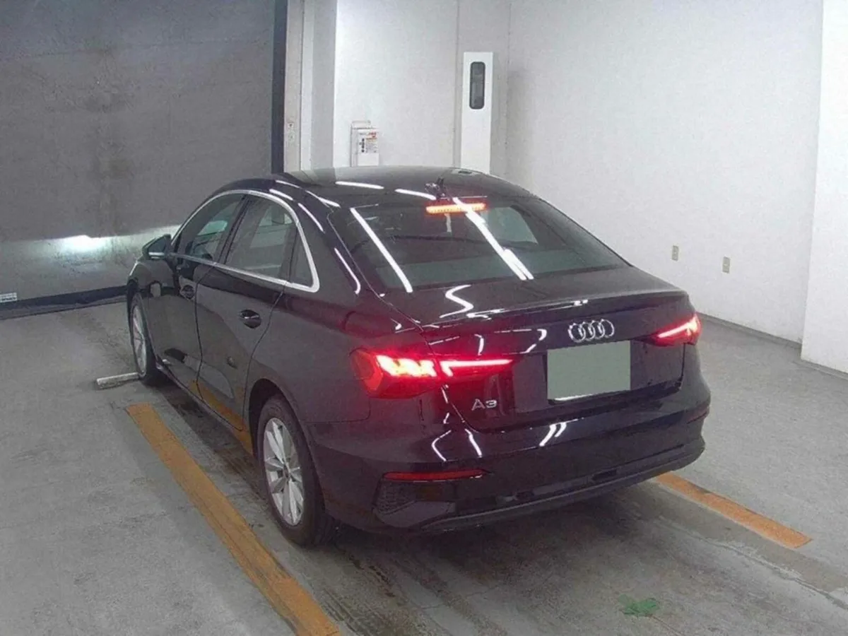 Audi A3 TFSI SPORT - FACTORY ALLOYS - REVERSE CAME - Image 2