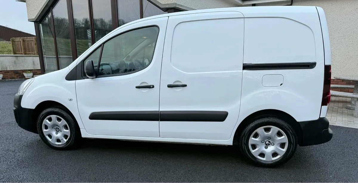 2016 Peugeot Partner 1.6Hdi professional L1 - Image 2
