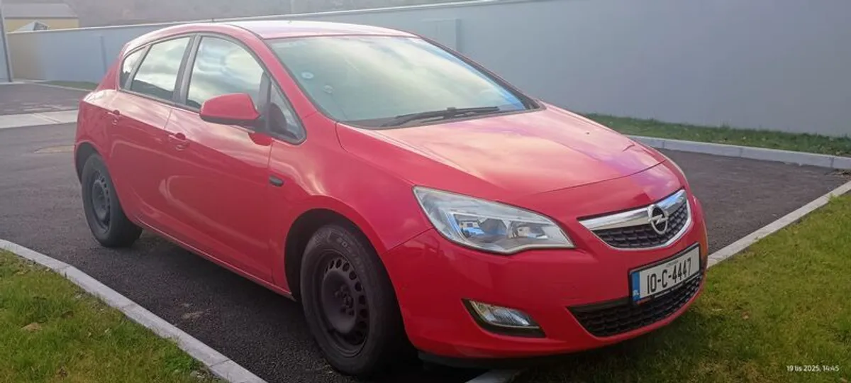 2010 Opel Astra j 2010 - Image 1