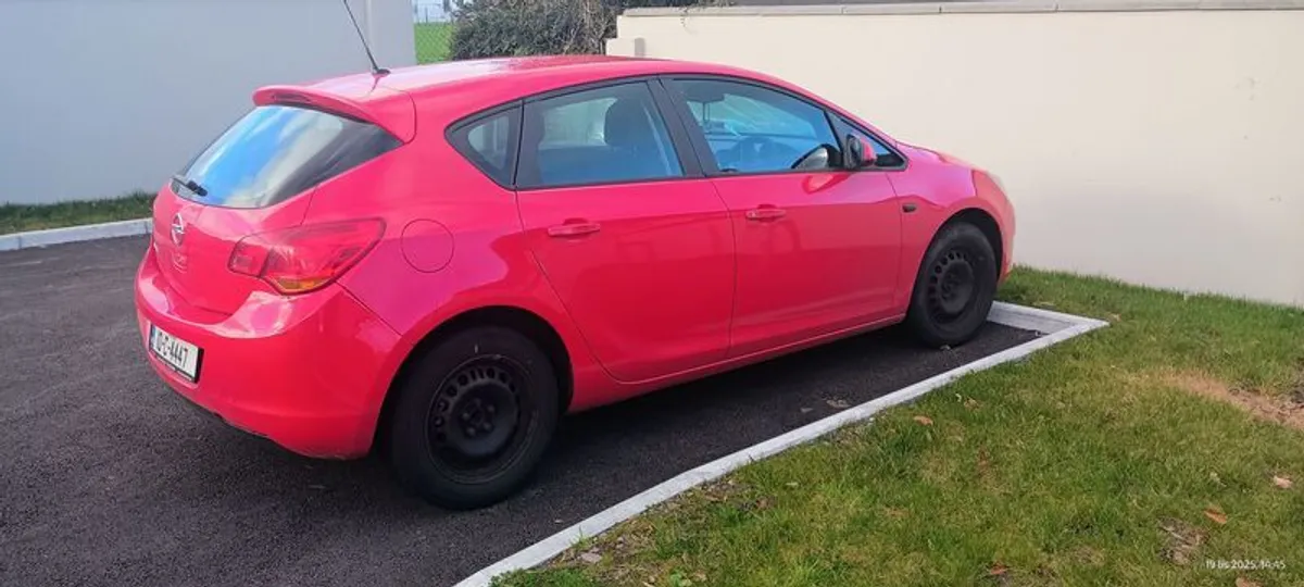 2010 Opel Astra j 2010 - Image 3