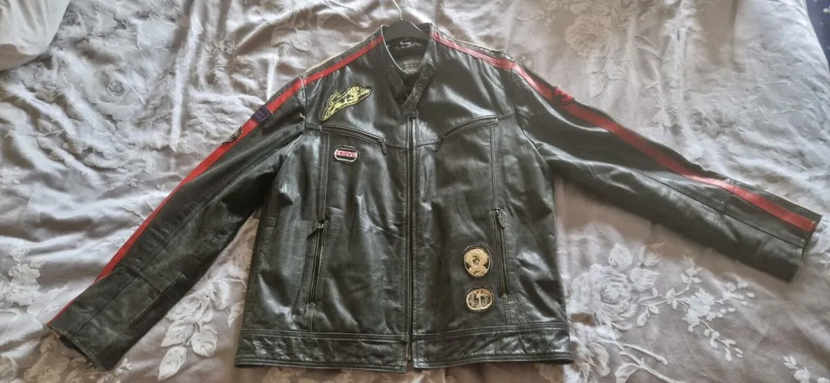 MENS BLACK LEATHER JACKET NEW - Image 1