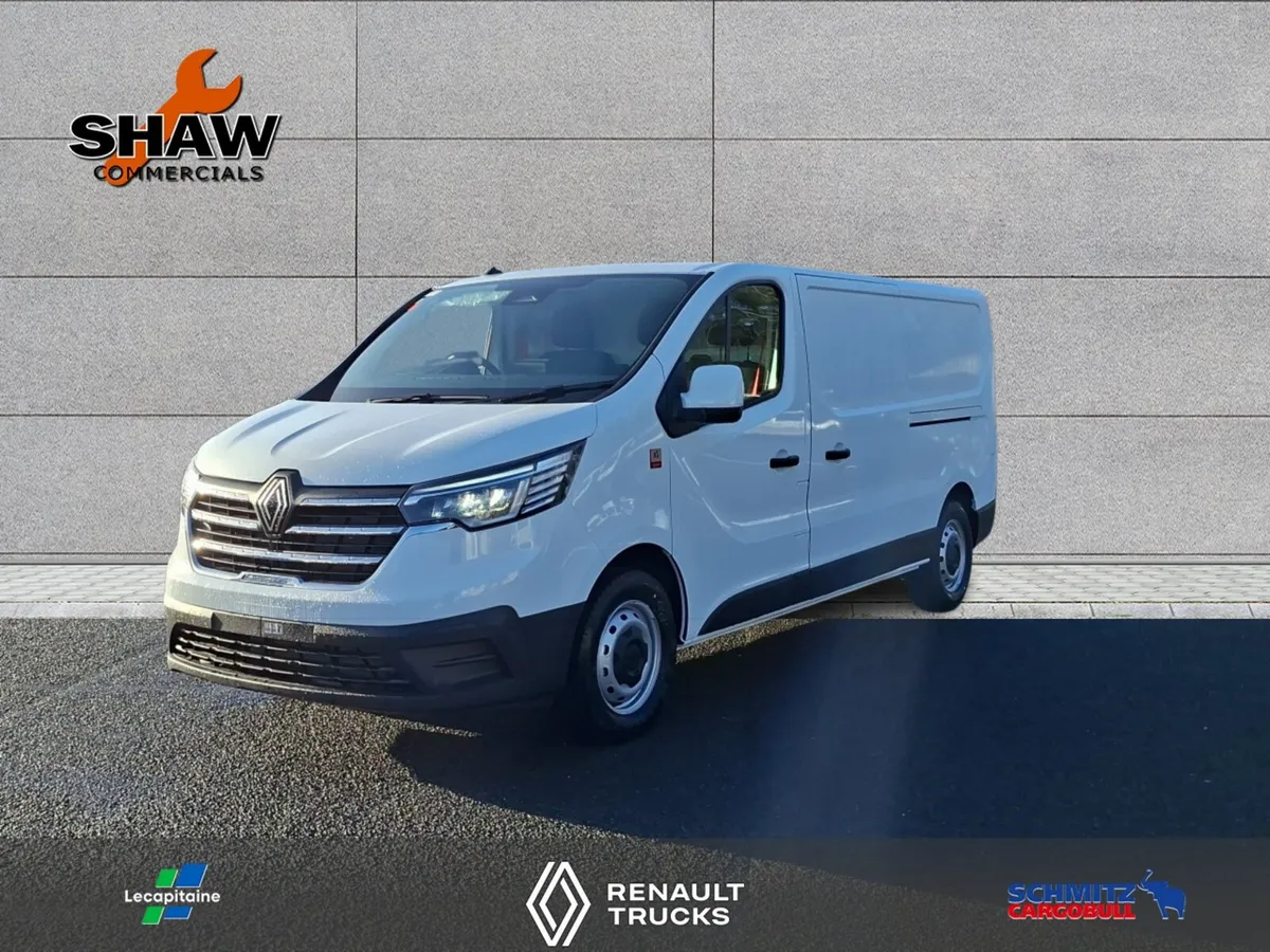 Renault Trafic Red Edition White - Ready for 261 - Image 1