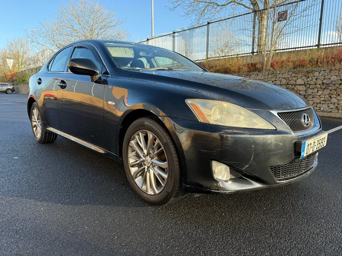 Lexus IS220d (NCT 10-26) - Image 2