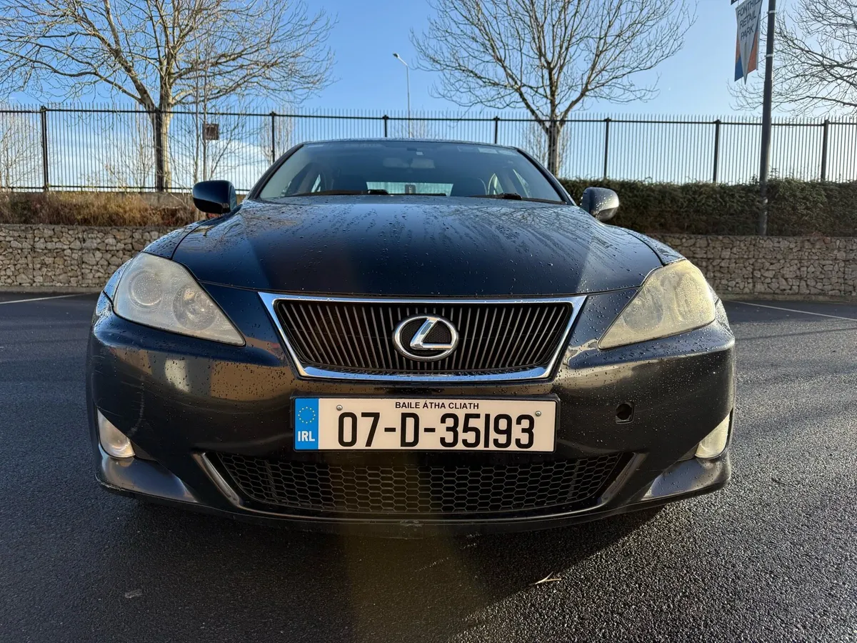 Lexus IS220d (NCT 10-26) - Image 3