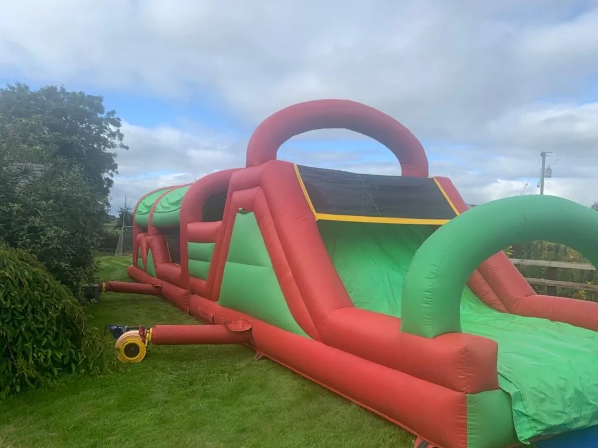 Bouncing castle obstacle course - Image 2