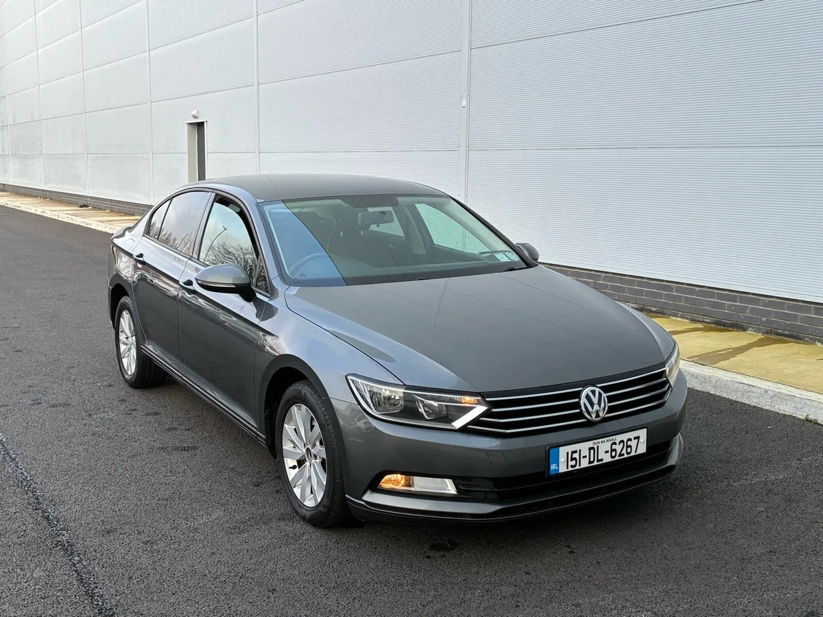 151 Volkswagen Passat 2.0TDi Highline Luxury - Image 3
