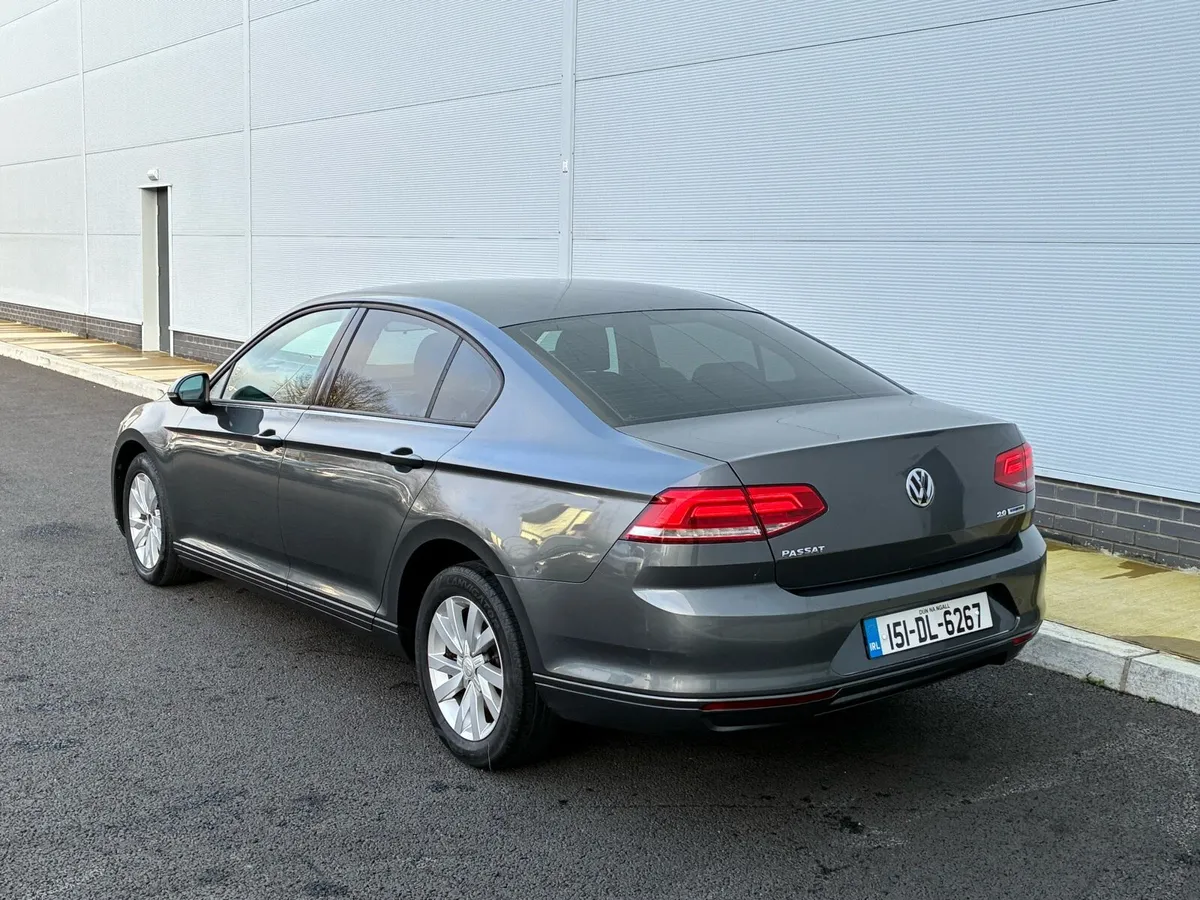 151 Volkswagen Passat 2.0TDi Highline Luxury - Image 4