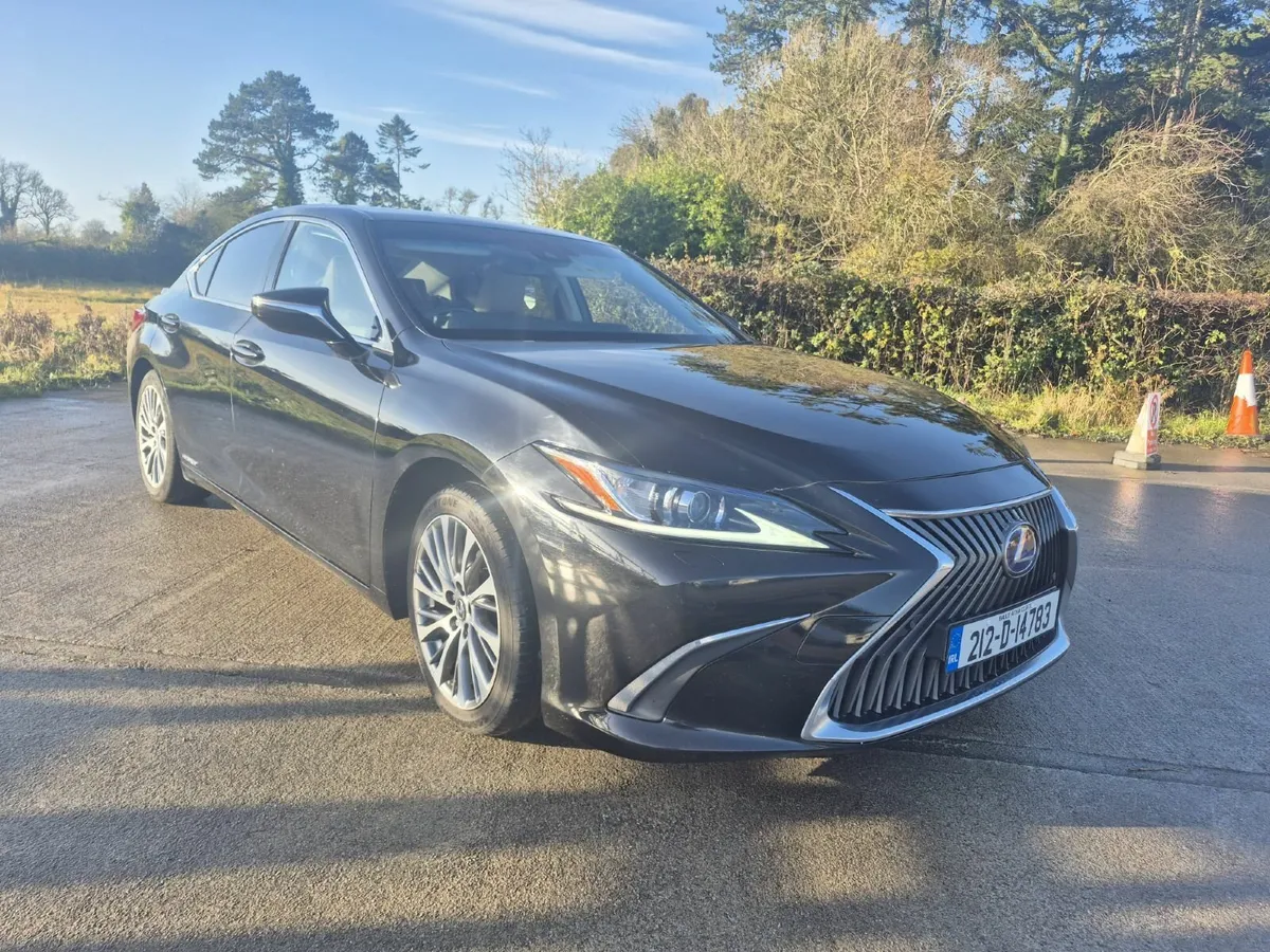 Lexus ES 2021 - Image 1