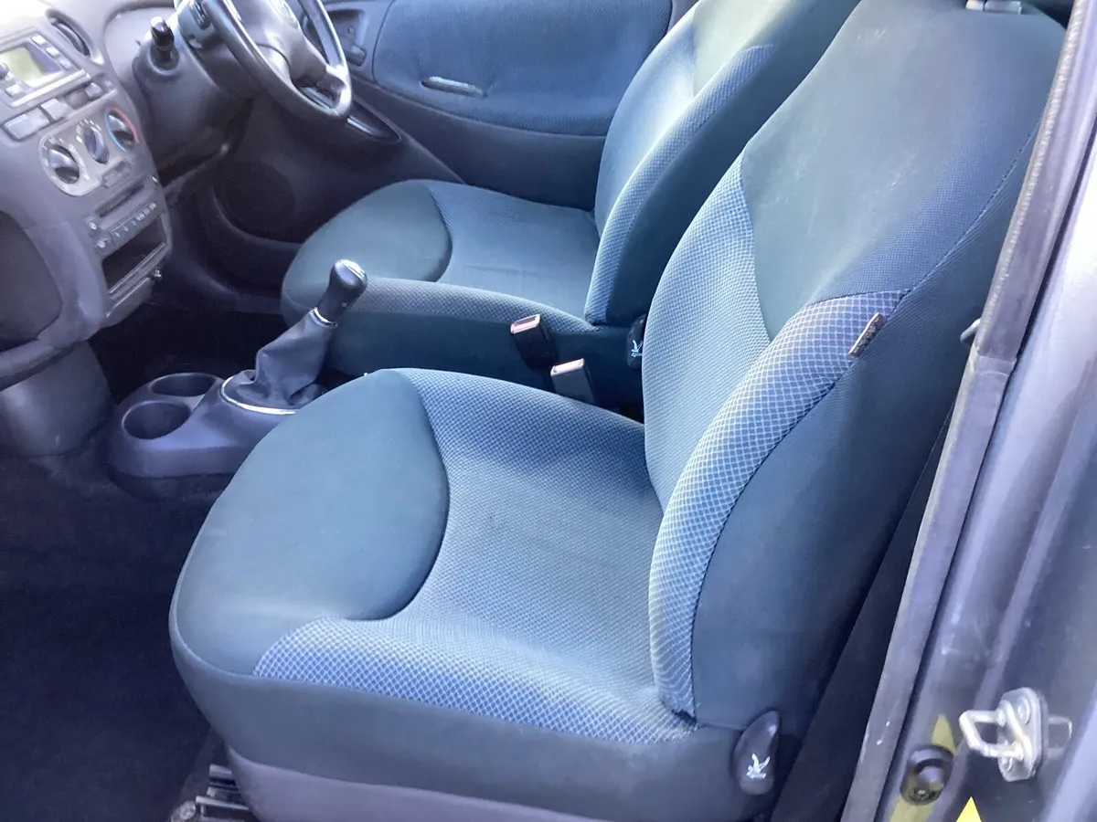 2005 TOYOTA YARIS 55000 MILES NCT 426 - Image 4