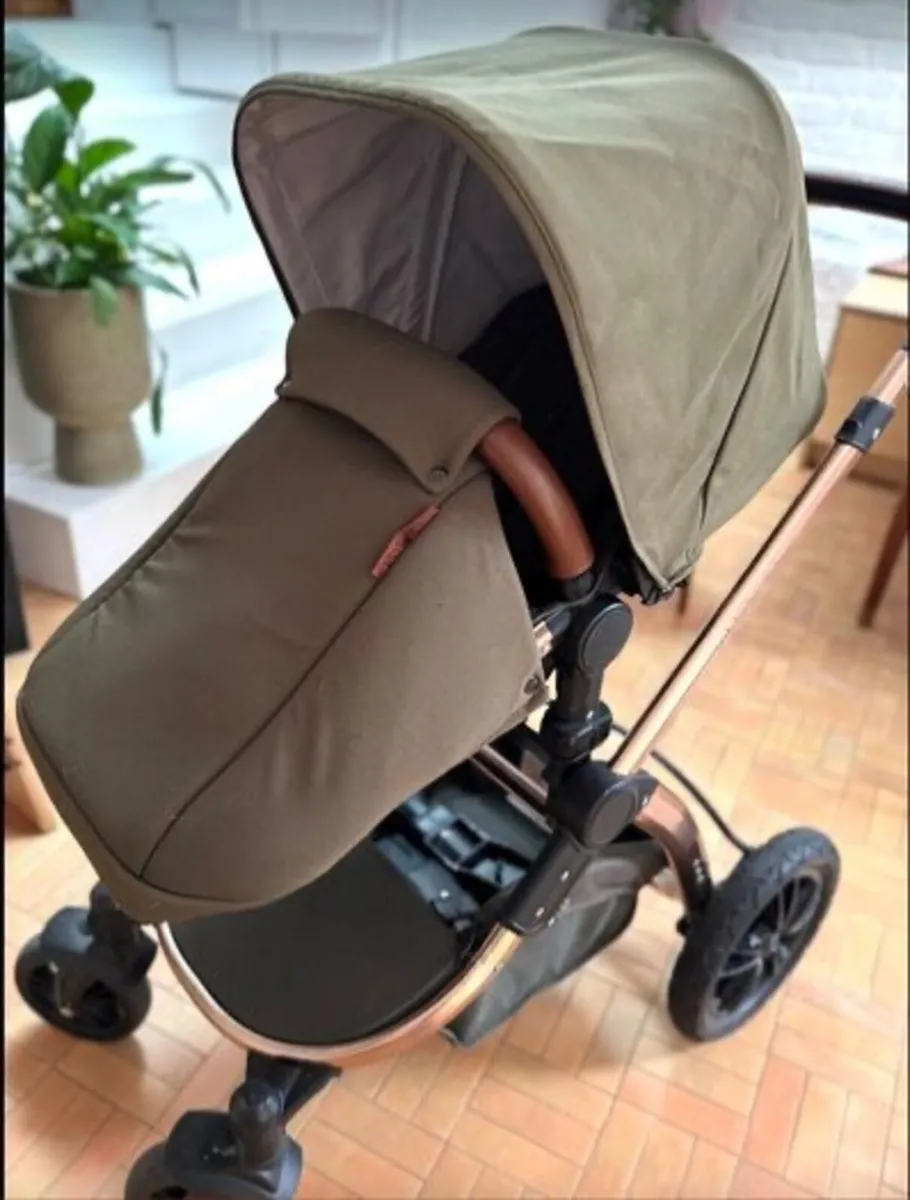 Ickiest Bubbs pram and pushchair - Image 2