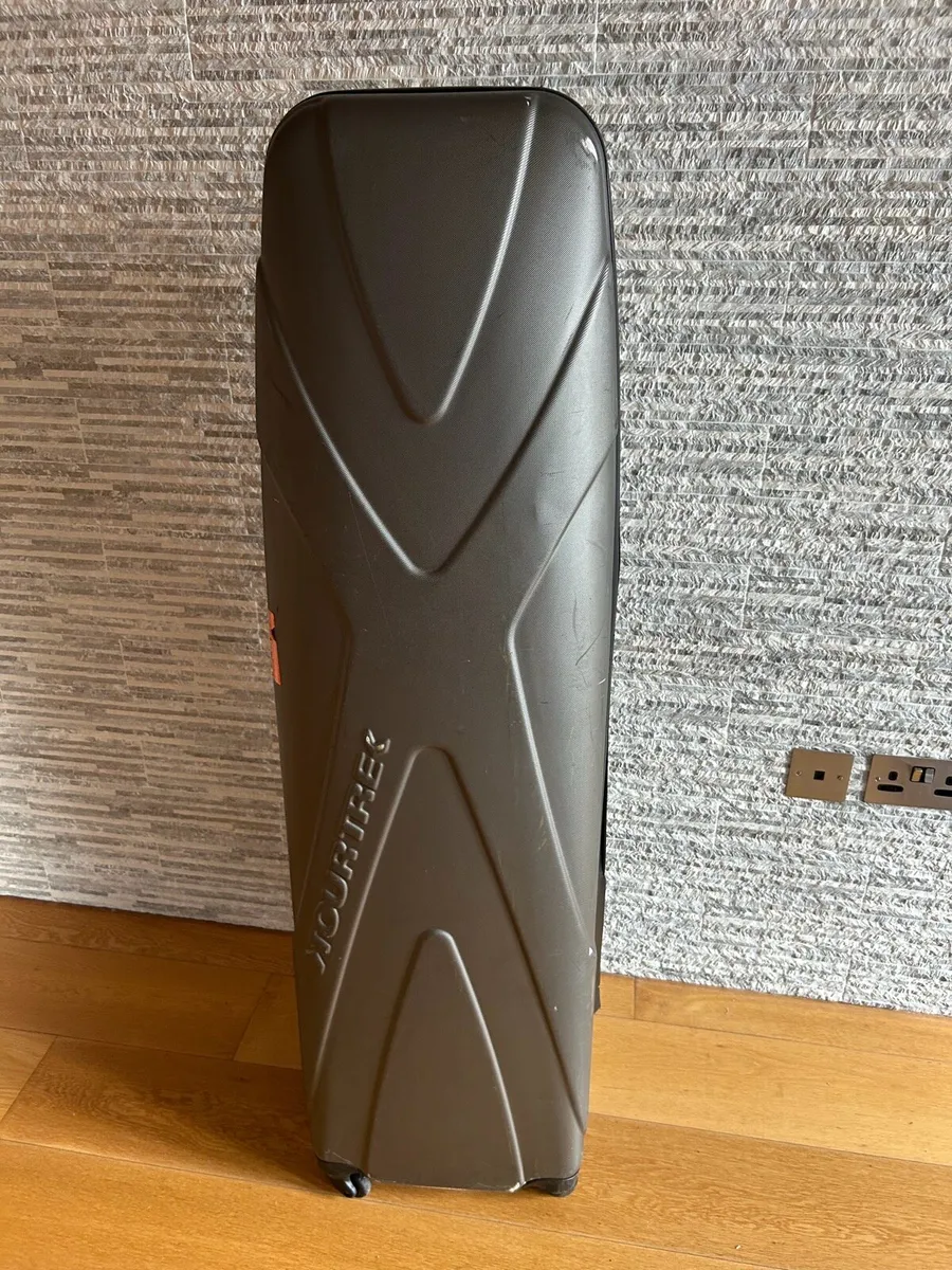 Big max iguard Titan golf travel bag - Image 1