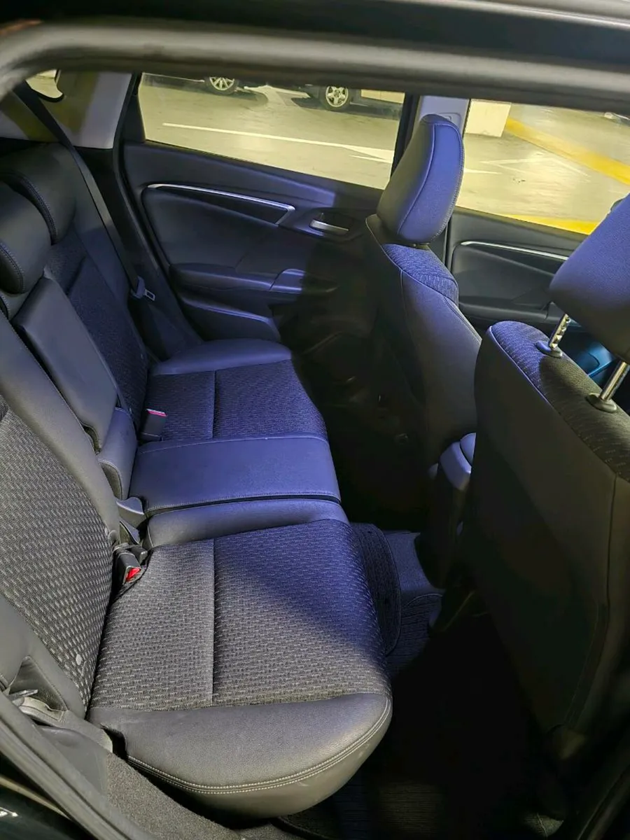 Honda Fit (Hybrid) low mileage - Image 2