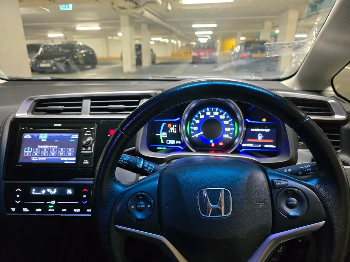 Honda Fit (Hybrid) low mileage - Image 3