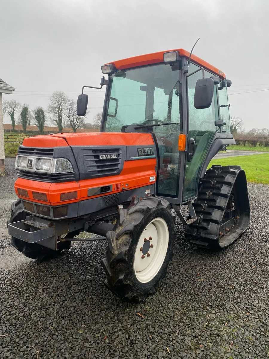 Kubota GL367 compact tractor - Image 3