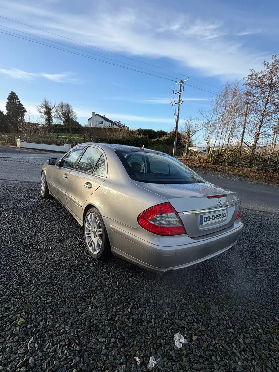 Mercedes E200 Kompressor Sport - Image 2