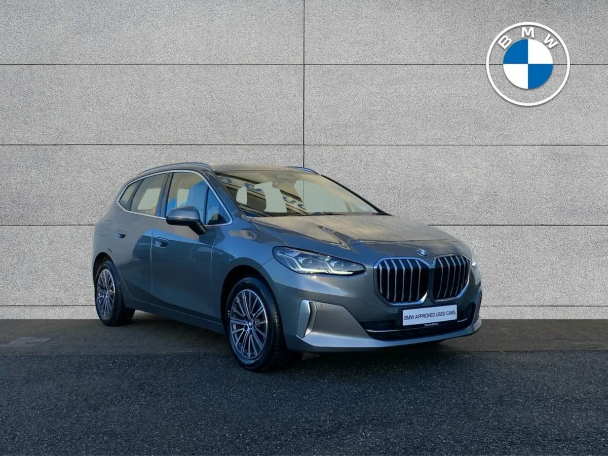 BMW 2-Series 220i Luxury Active Tourer - Image 1