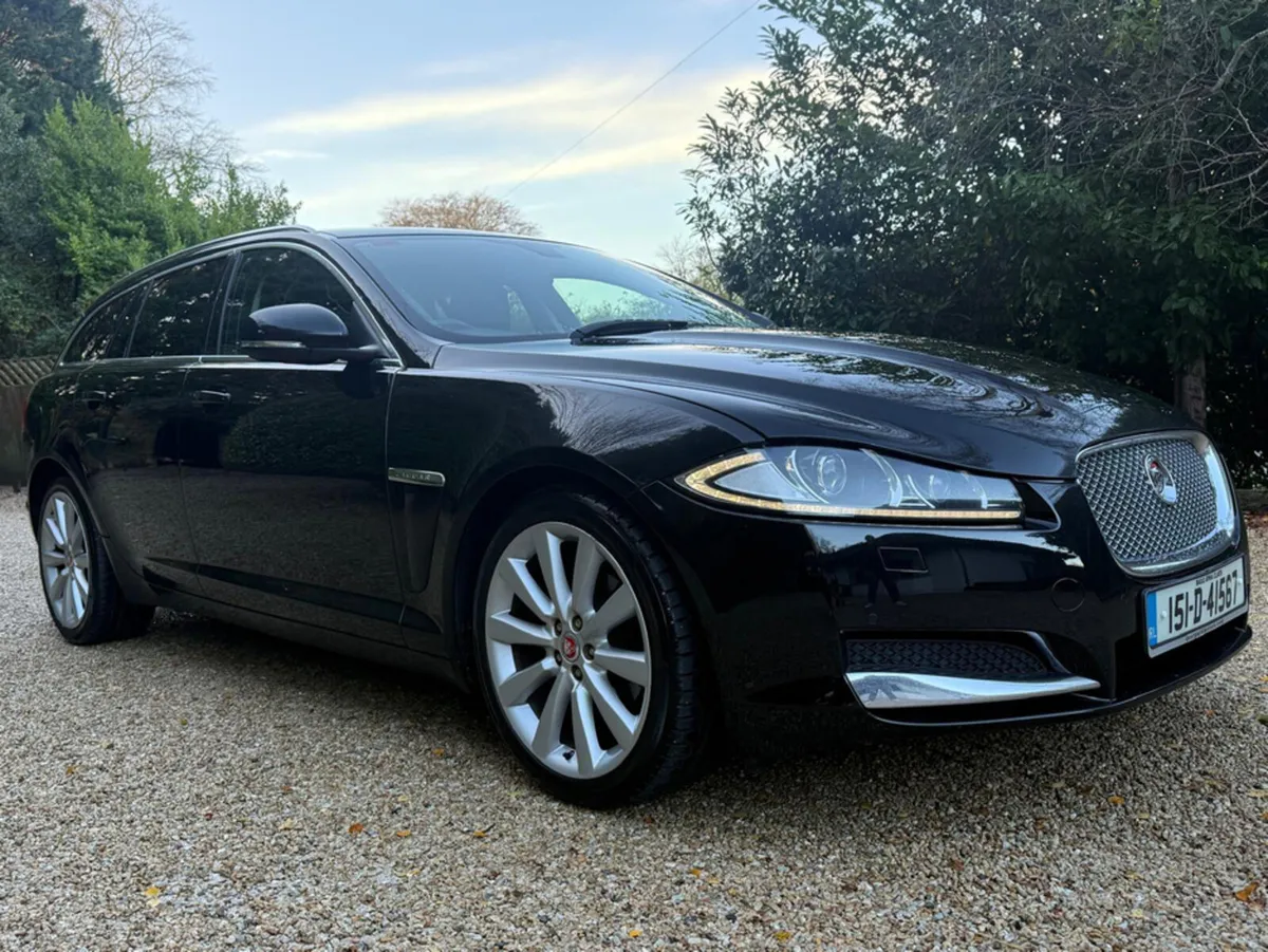 Jaguar XF 2.2 D PORTFOLIO  200PS SPORTBRAKE ESTATE - Image 1