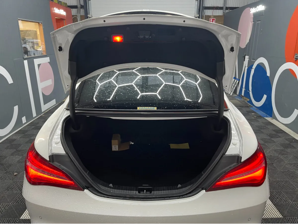 Mercedes-Benz CLA €23950 2018 CLA CLA180 AMG-LINE - Image 4