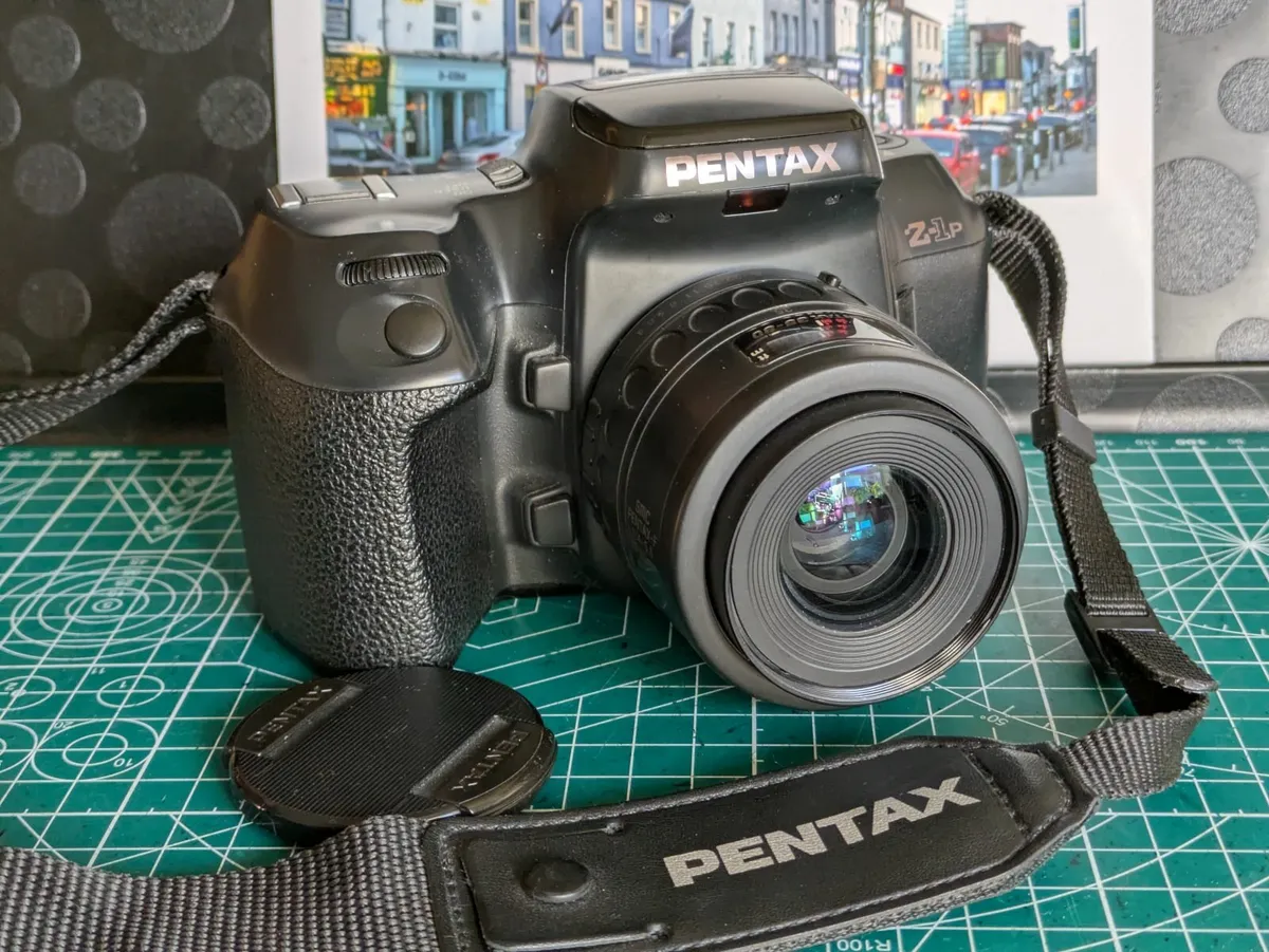 🎞️ Pentax Z-1P autofocus film SLR camera - Image 1