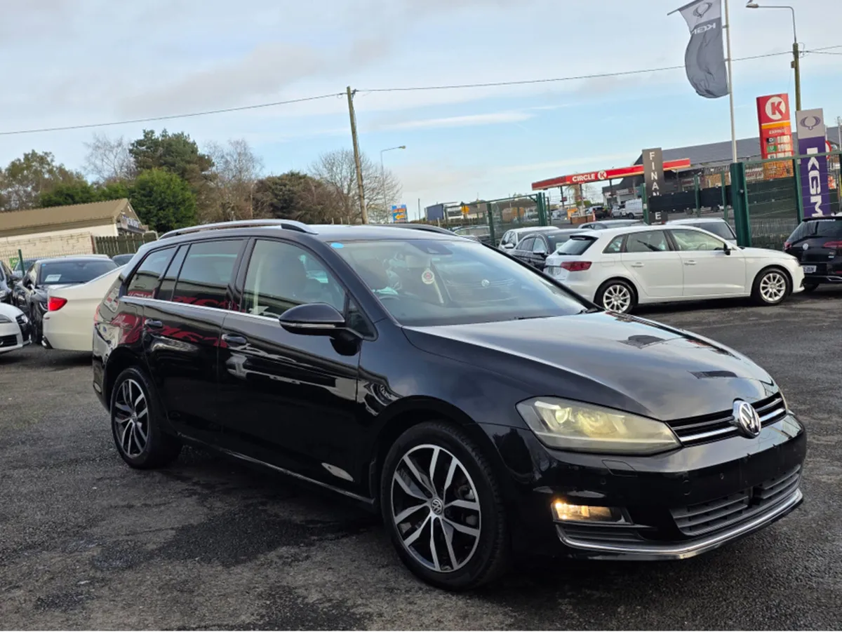 Volkswagen Golf ESTATE 1.4 TSI FULL LEATHER HEATED - Image 2