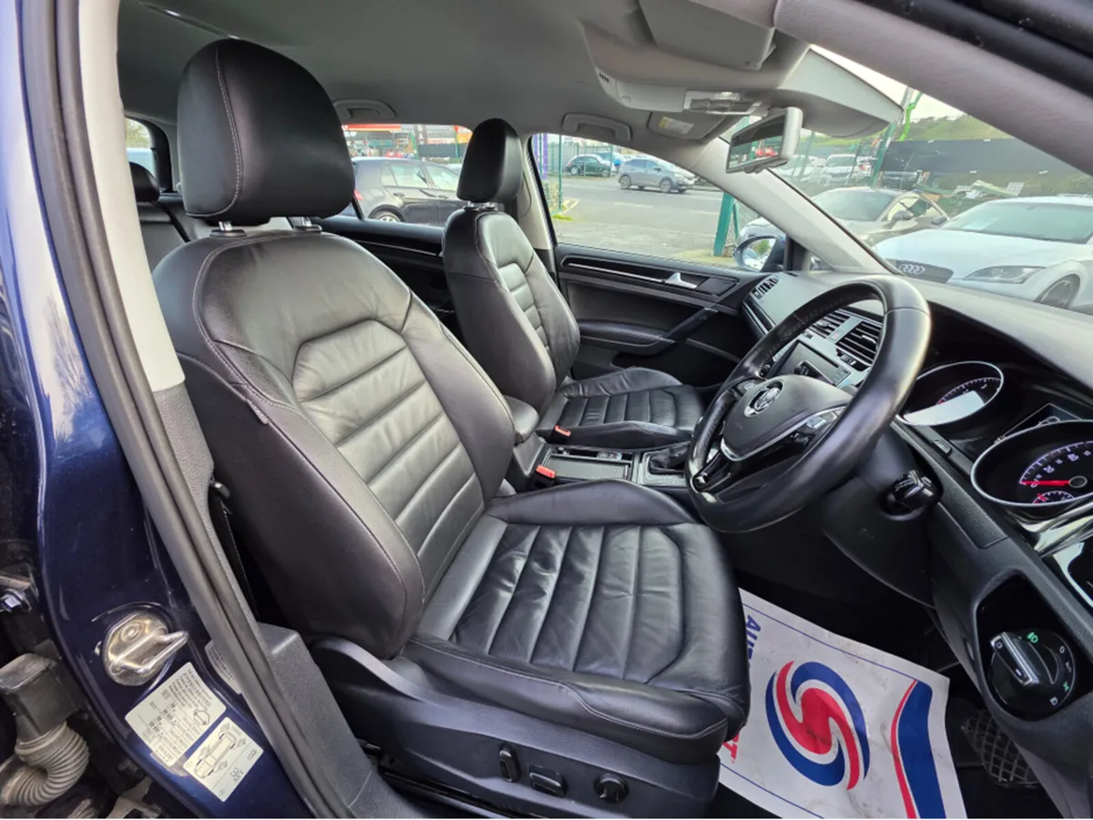 Volkswagen Golf 1.4 FULL LEATHER HEATED SEATS  REV - Image 3