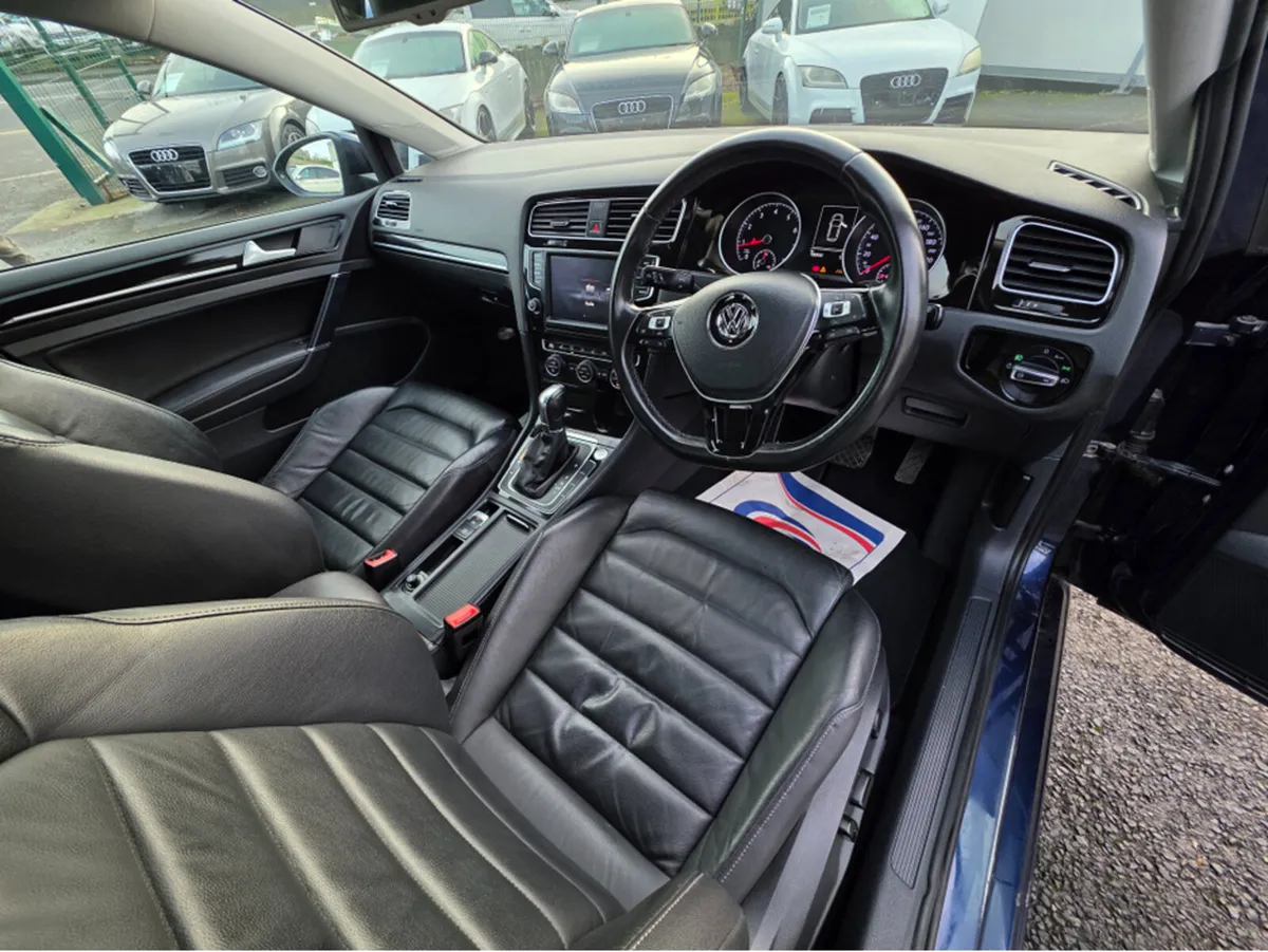 Volkswagen Golf 1.4 FULL LEATHER HEATED SEATS  REV - Image 4