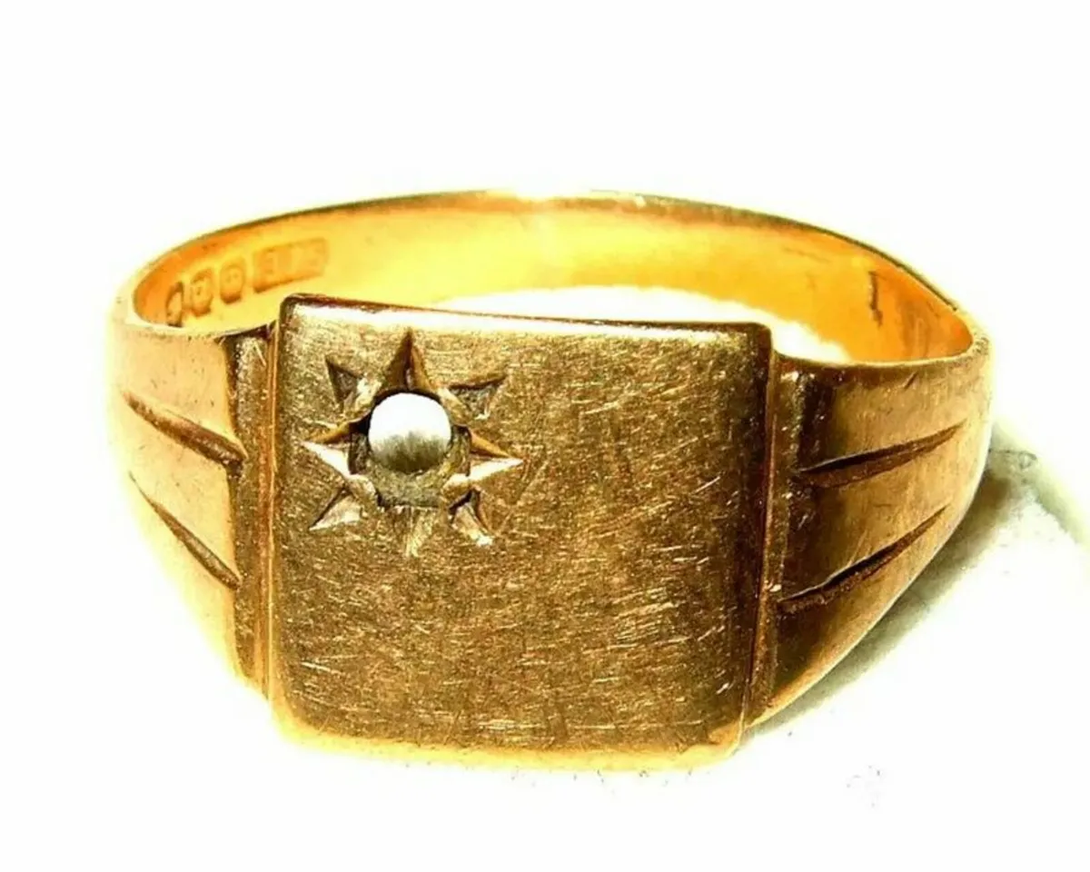 Vintage 9ct Gold Signet Ring - Image 1