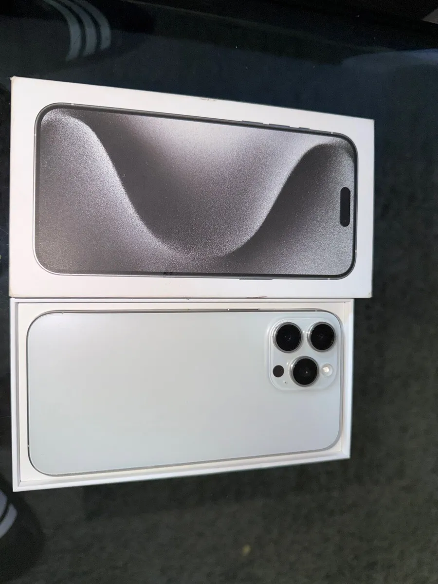 iPhone 15 pro max 256gb - Image 3