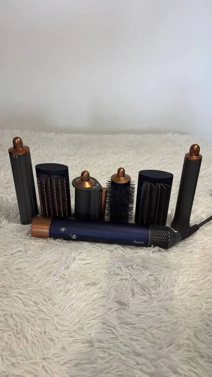 Dyson Airwrap Complete Long Multi Styler - Image 3