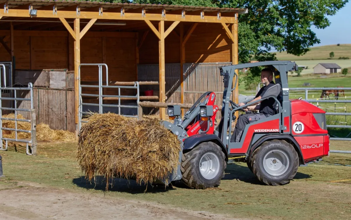 Weidemann 1260LP Compact Wheel Loader - Image 3